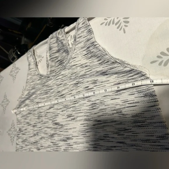 Lululemon Tank Top , Size S (4) Estimated - Picture 5 of 6